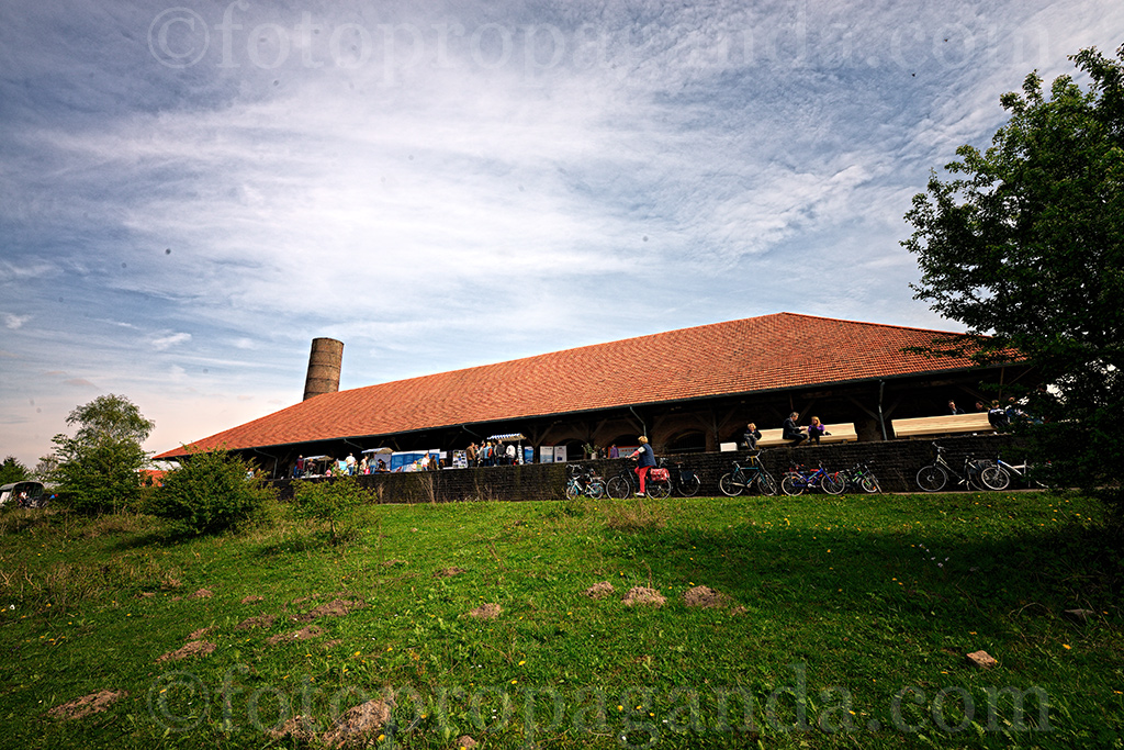 Overname Steenfabriek Elden door St. Klinker van de baan