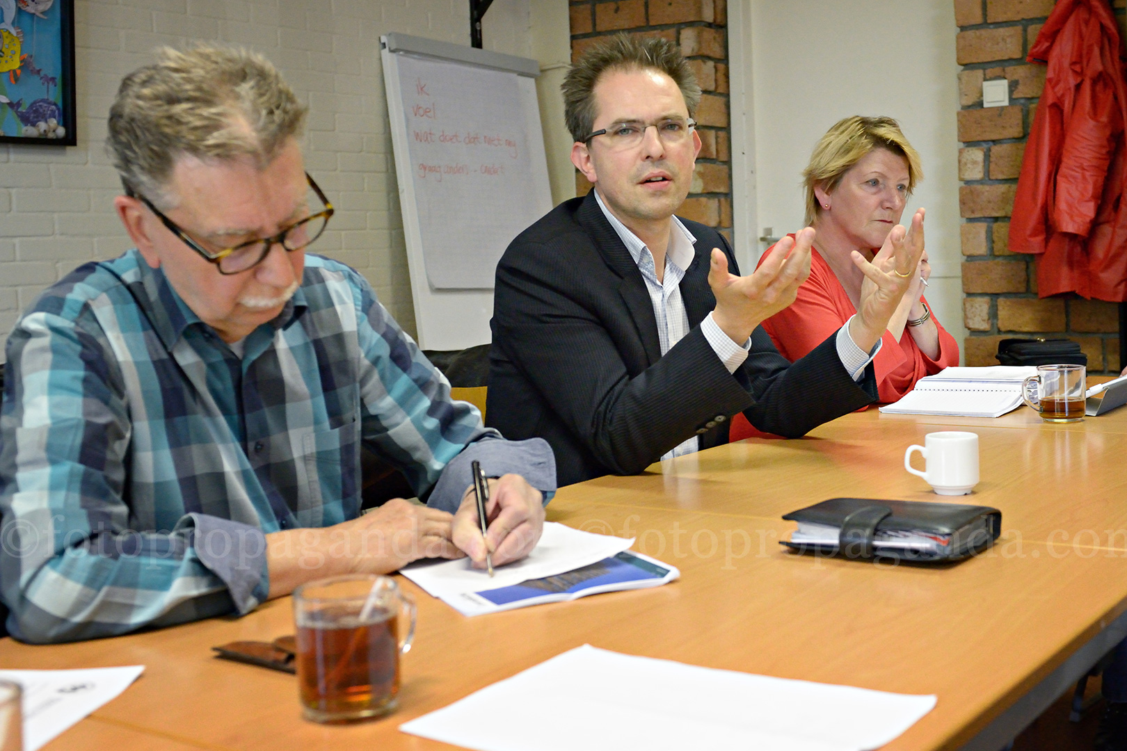 Tekst en uitleg over ‘ meer ambtenaren in de wijken ’