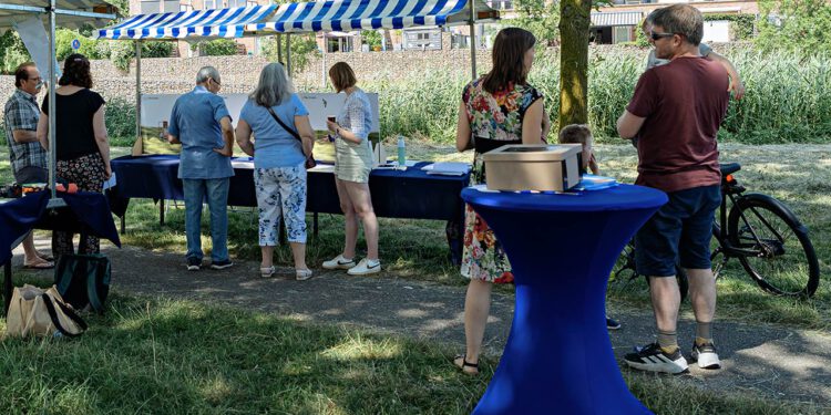 The Art of Connection